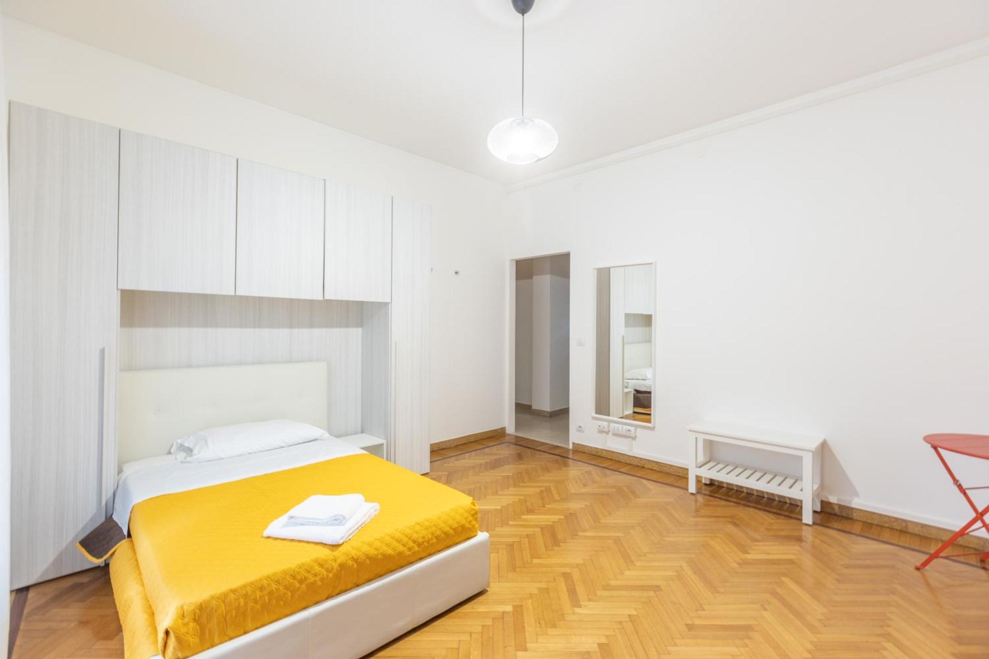 La Finestra Sul Centro, Bologna By Short Holidays Luaran gambar