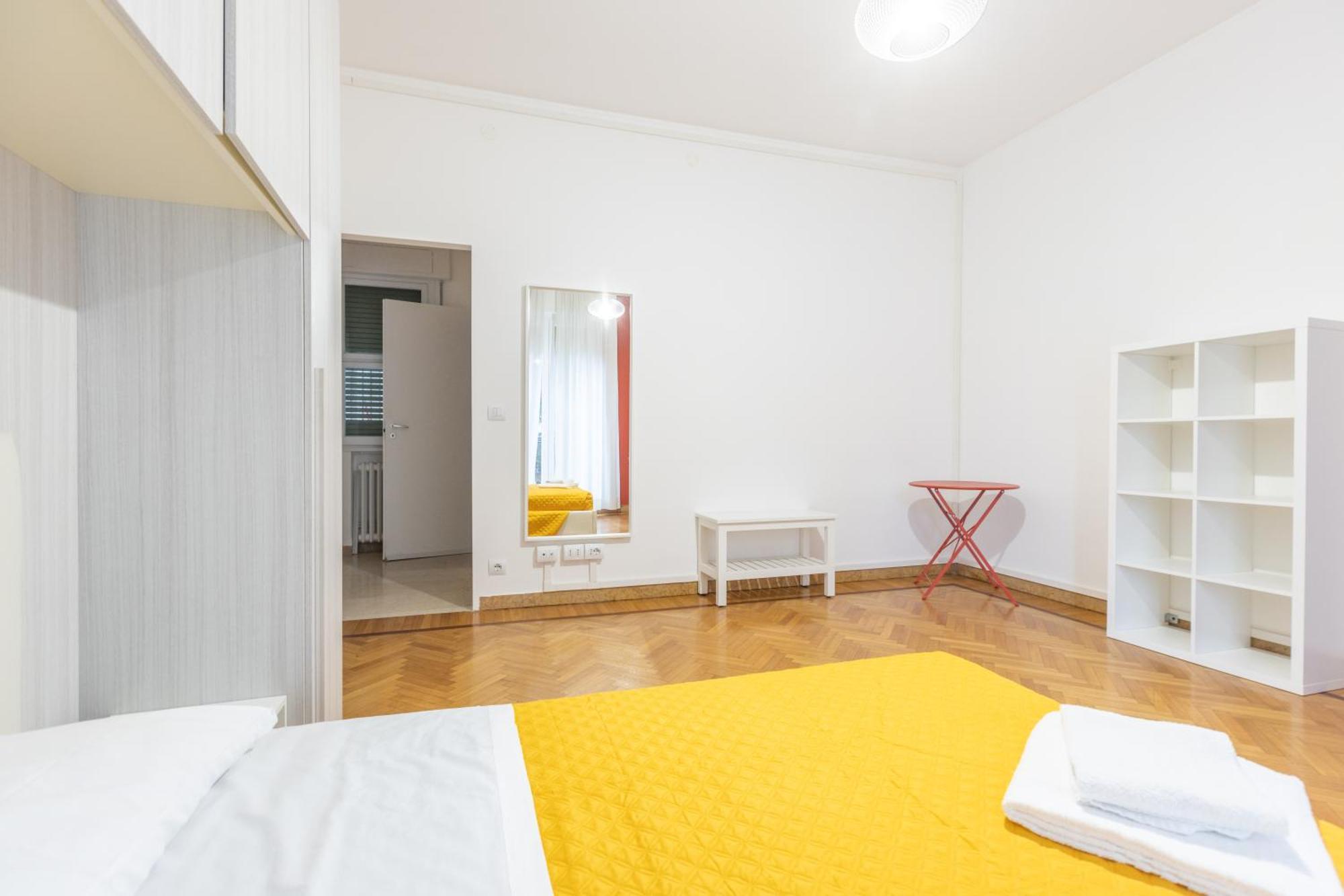 La Finestra Sul Centro, Bologna By Short Holidays Luaran gambar