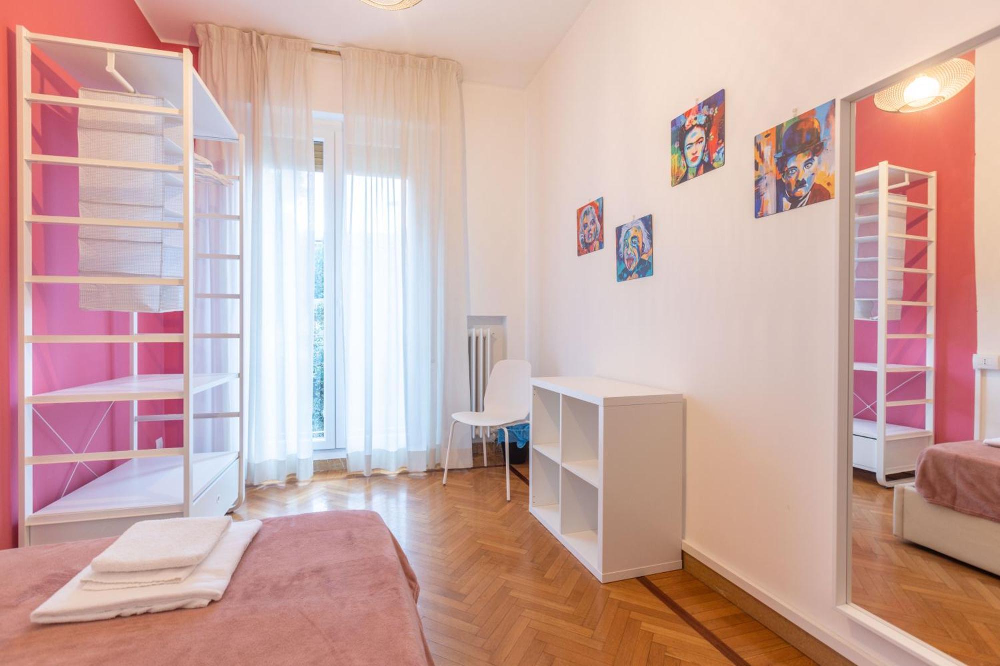 La Finestra Sul Centro, Bologna By Short Holidays Luaran gambar